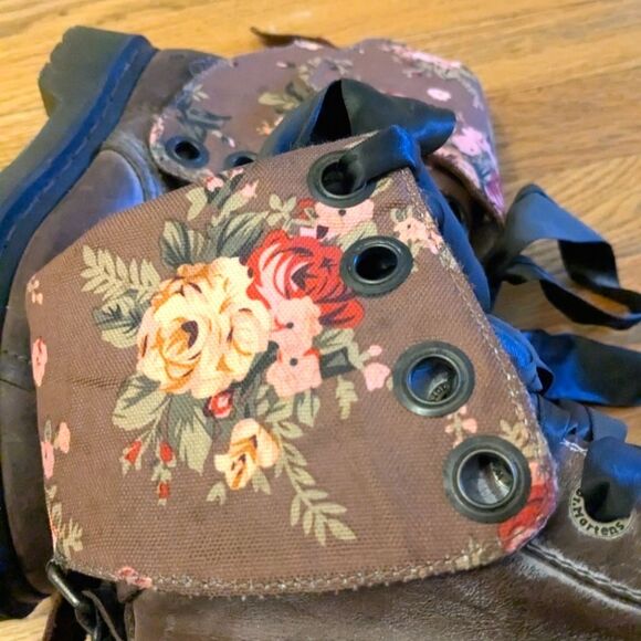 Dr. Martens Floral Combat Boots Vintage Leather Lace-up Ankle‎ Boots UK 4 - Picture 4 of 16